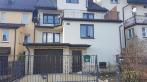 Pod srebrną różą, Gmina Chęciny
